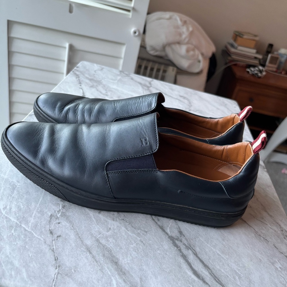 Great Condition BALLY  Orneil navy blu Leather slip on Loafers for Men SIZE 10.5
